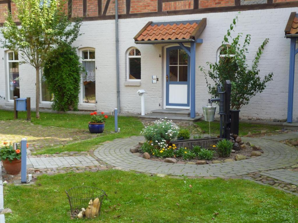 Landhotel Markthof Satemin Wustrow  Exterior foto
